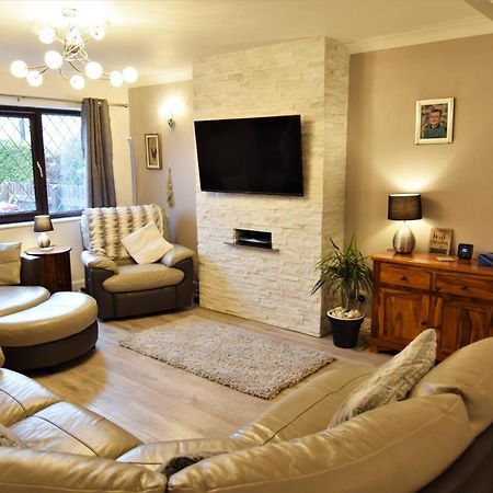 Mikes At Menai - Stylish & Spacious 3 Bed House In Menai Bridge. エクステリア 写真
