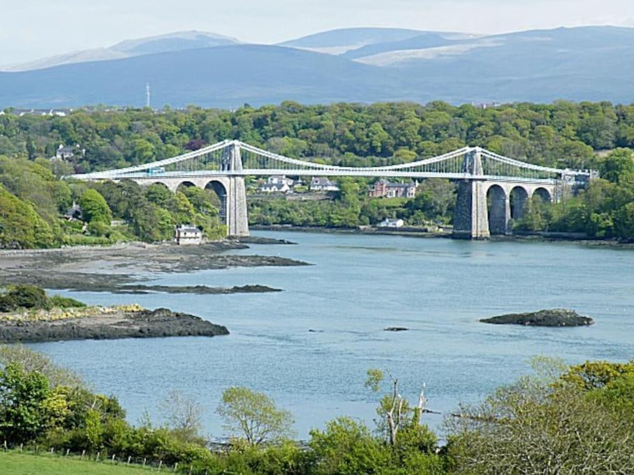 Mikes At Menai - Stylish & Spacious 3 Bed House In Menai Bridge. エクステリア 写真