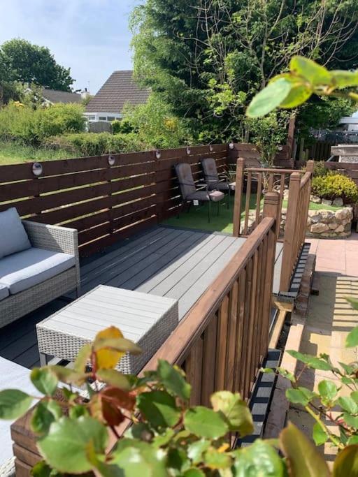 Mikes At Menai - Stylish & Spacious 3 Bed House In Menai Bridge. エクステリア 写真